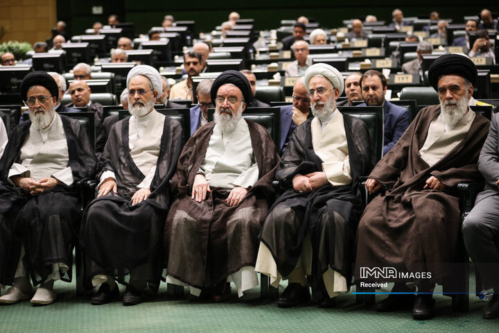 مراسم گرامیداشت شهدای خدمت در صحن مجلس شورای اسلامی