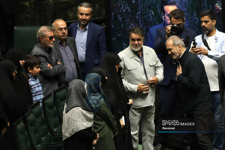 مراسم گرامیداشت شهدای خدمت در صحن مجلس شورای اسلامی