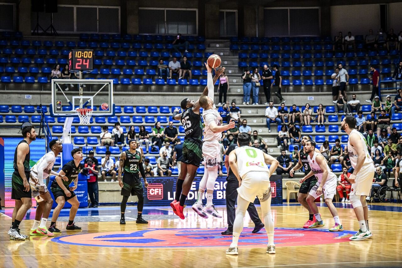 تبعات اقتصادی گریبانگیر باشگاهها است/ مانولوپولوس فراتر از انتظار ظاهر شد