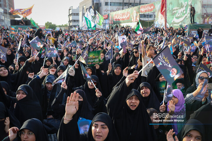 مراسم اولین سالگرد شهید رئیسی و شهدای خدمت در مشهد