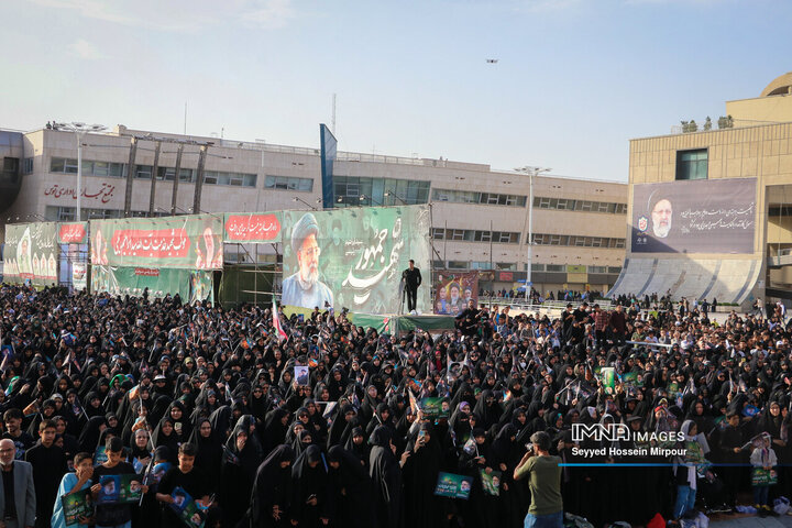 مراسم اولین سالگرد شهید رئیسی و شهدای خدمت در مشهد