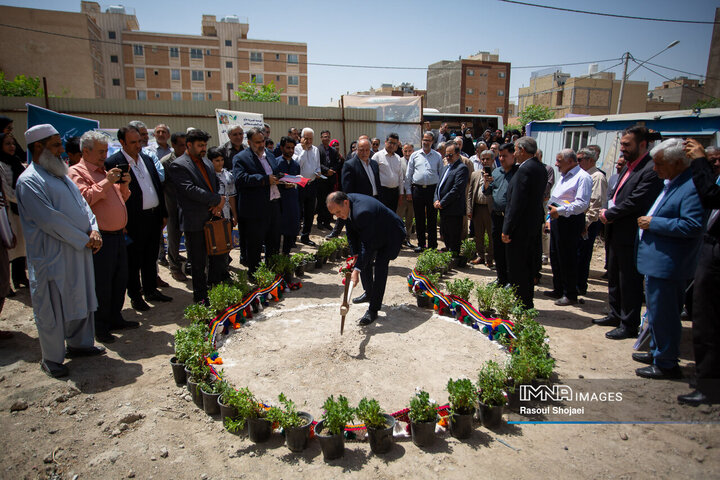 آئین کلنگ‌زنی همراه‌سرای ۱۰۰ تخت‌خوابی حضرت زهرا (س)