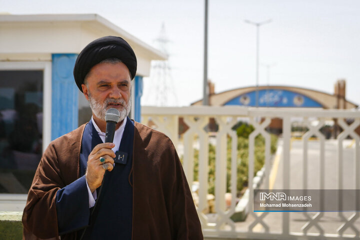 اجتماع دانشجویی در سایت هسته ای فردو