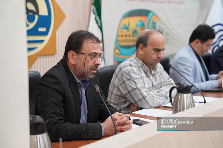 استفاده از ارتعاش‌سنج‌آنلاین در خط ۲ متروی اصفهان