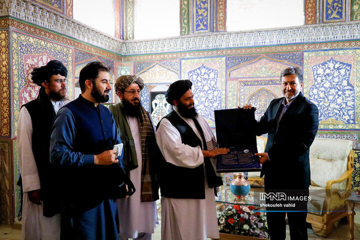 استاندار و افغانستان