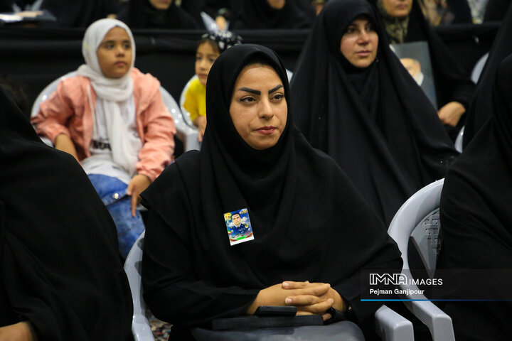 اجتماع بزرگ بانوان اصفهان