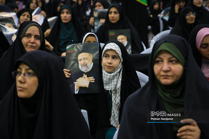 اجتماع بزرگ بانوان اصفهان