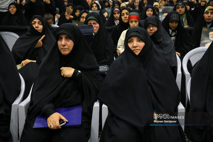 اجتماع بزرگ بانوان اصفهان