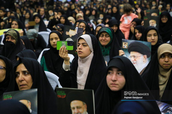 اجتماع بزرگ بانوان اصفهان