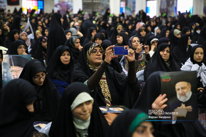 اجتماع بزرگ بانوان اصفهان