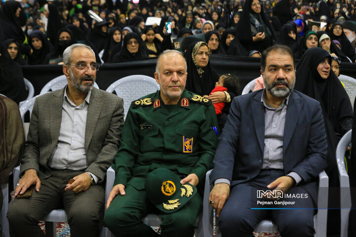 اجتماع بزرگ بانوان اصفهان