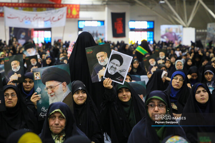 اجتماع بزرگ بانوان اصفهان