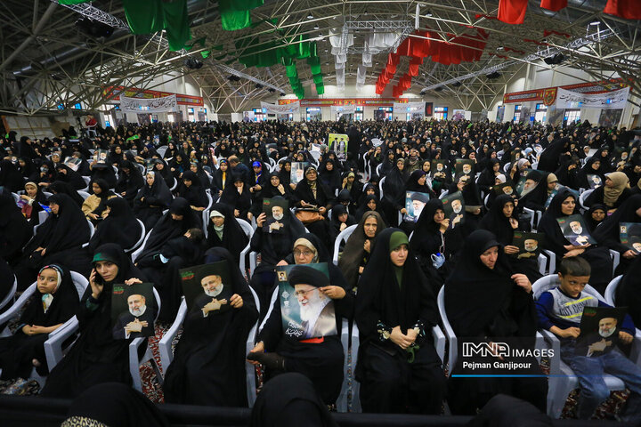 اجتماع بزرگ بانوان اصفهان