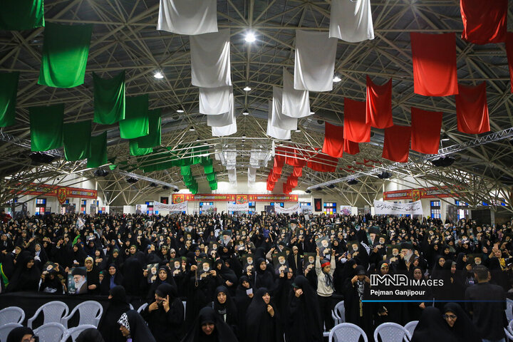 اجتماع بزرگ بانوان اصفهان