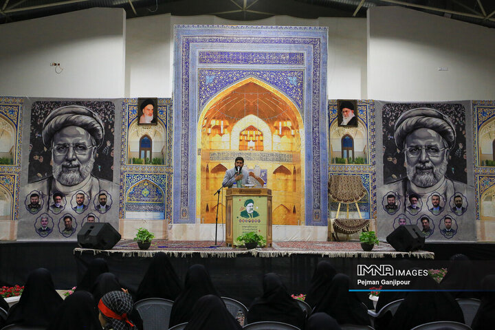 اجتماع بزرگ بانوان اصفهان