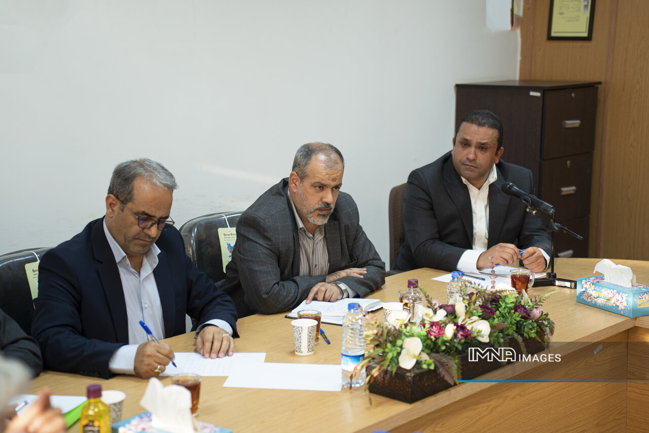 بازدید مسئولان ارشد قضایی کشور از گروه کارخانجات کاشی فخار