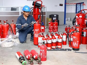 آمار تلخ مرگ با آتش؛ مقصر اصلی کپسول آتش‌نشانی بی‌ شارژ؟