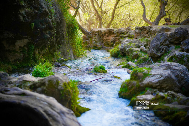 آبشار آتشگاه لردگان