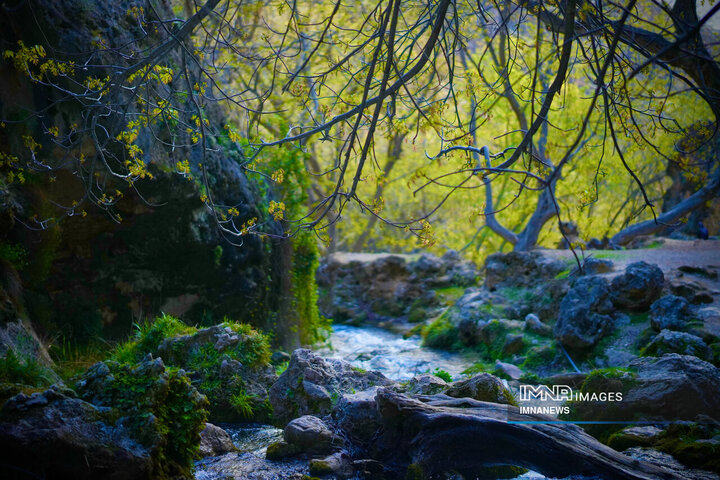 آبشار آتشگاه لردگان