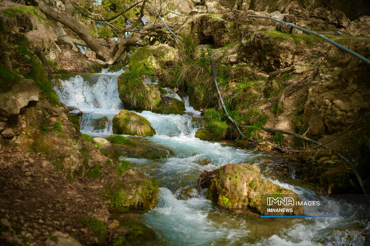 آبشار آتشگاه لردگان