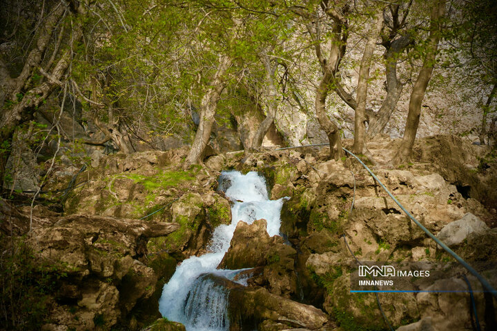 آبشار آتشگاه لردگان