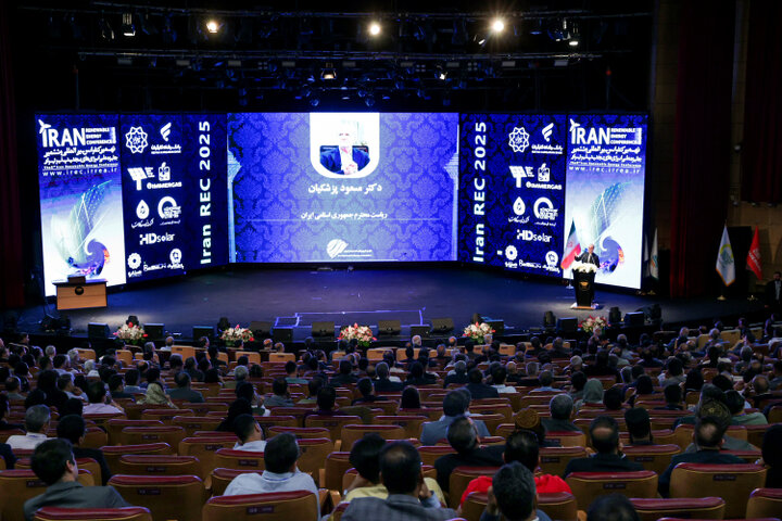 انرژی‌های پاک، مسیر روشن آینده کشور / برنامه‌ریزی‌های دقیق برای جایگزینی برق به جای گاز