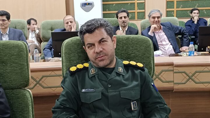 ایستادگی در خط ولایت رمز پیشرفت ایران است