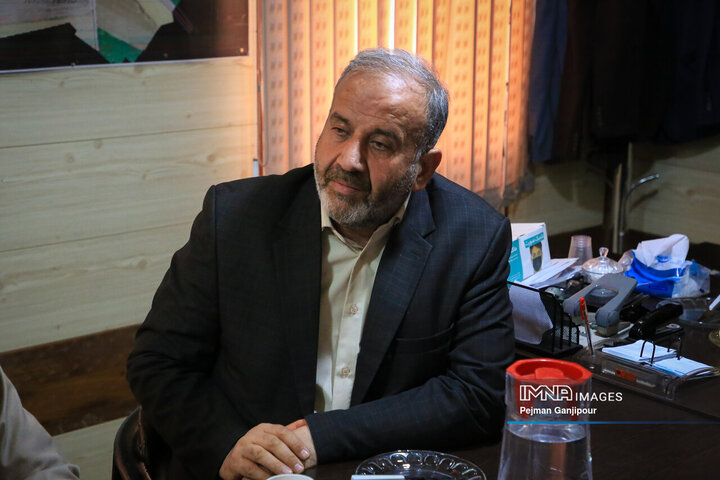 بازدید اعضای کمیسیون عمران شورای شهر اصفهان از پروژه رینگ چهارم