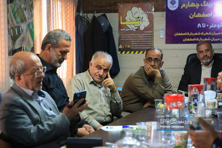 بازدید اعضای کمیسیون عمران شورای شهر اصفهان از پروژه رینگ چهارم