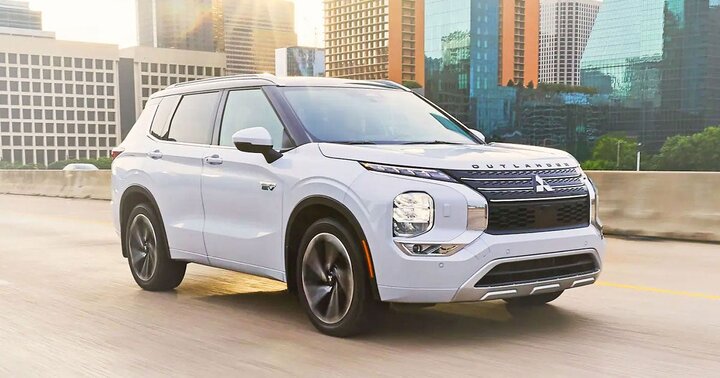 خودروی میتسوبیشی اوتلندر 2025 چه قابلیت‌هایی دارد؟