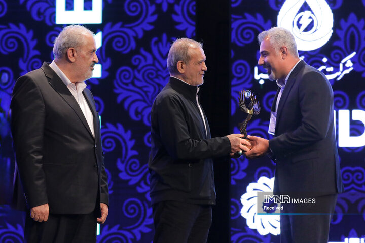 ششمین جایزه ملی انرژی‌های تجدیدپذیر