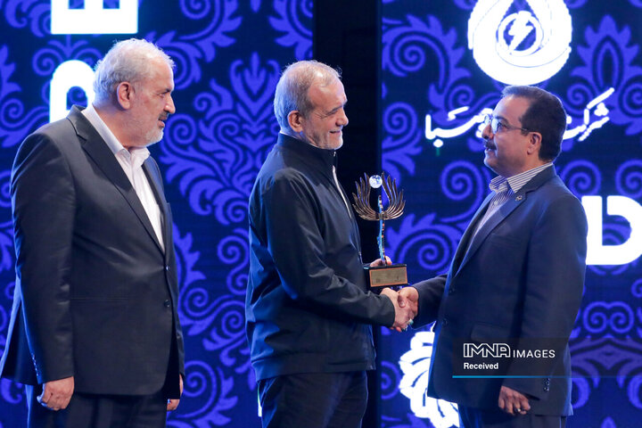 ششمین جایزه ملی انرژی‌های تجدیدپذیر