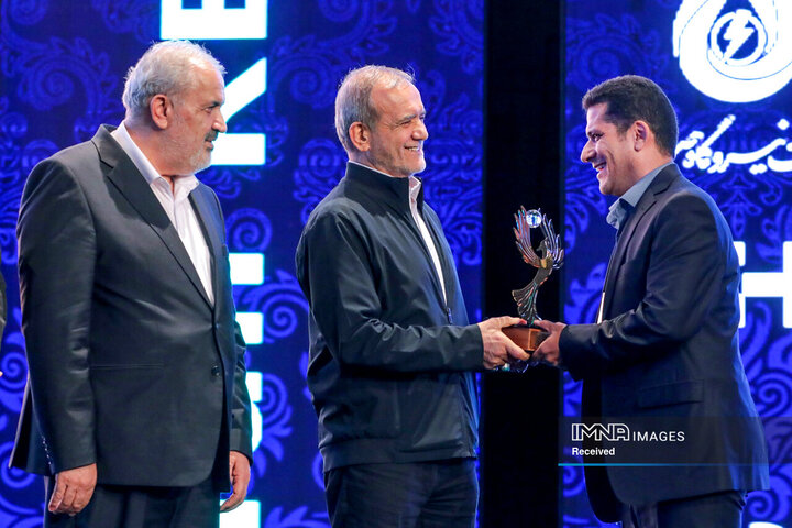 ششمین جایزه ملی انرژی‌های تجدیدپذیر