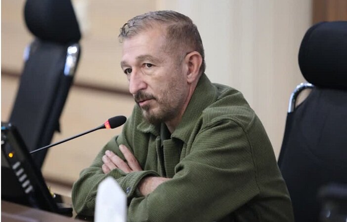 شهردار کرج به جای کار نمایشی روند فعالیت خود را اصلاح کند