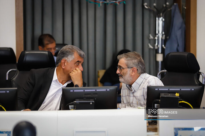 جلسه علنی شورای شهر اصفهان
