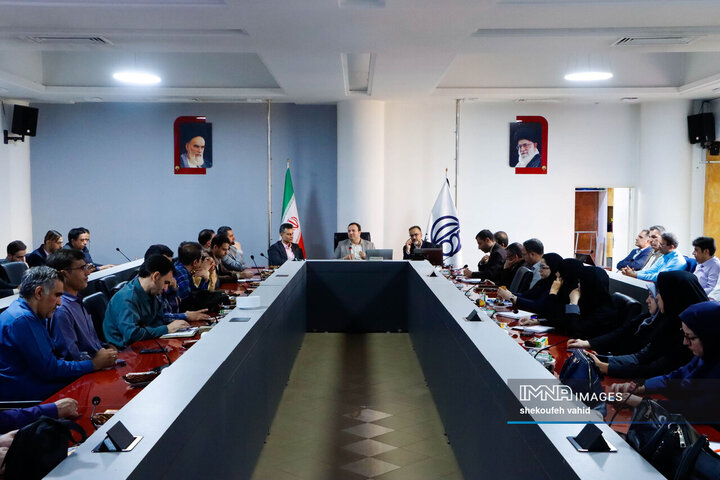 نشست «نهادینه سازی فرهنگ بهره‌وری در تمام سطوح شهرداری اصفهان»