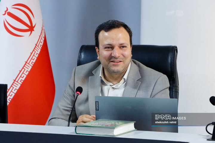 نشست «نهادینه سازی فرهنگ بهره‌وری در تمام سطوح شهرداری اصفهان»