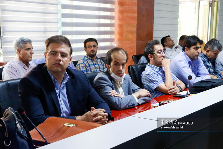 نشست «نهادینه سازی فرهنگ بهره‌وری در تمام سطوح شهرداری اصفهان»