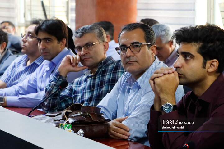 نشست «نهادینه سازی فرهنگ بهره‌وری در تمام سطوح شهرداری اصفهان»