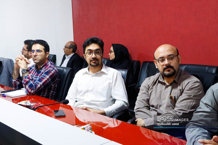 نشست «نهادینه سازی فرهنگ بهره‌وری در تمام سطوح شهرداری اصفهان»