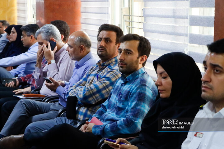 نشست «نهادینه سازی فرهنگ بهره‌وری در تمام سطوح شهرداری اصفهان»