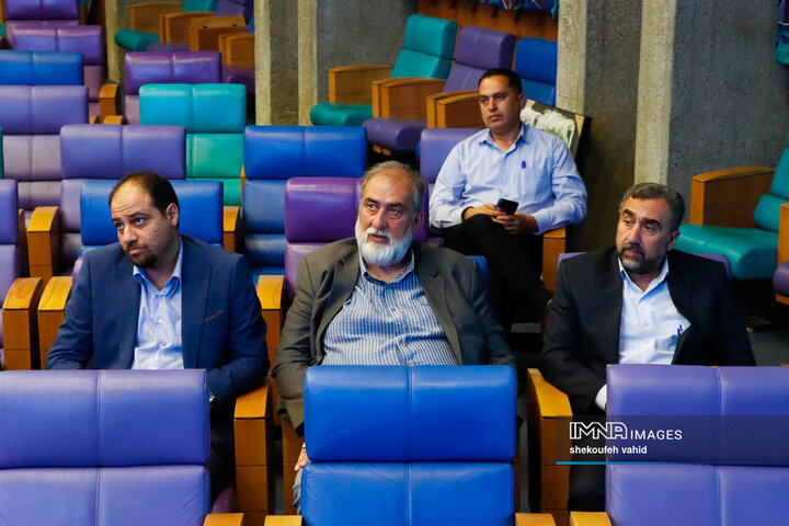 آیین تکریم و معارفه مدیرکل سازمان حفاظت محیط زیست استان اصفهان