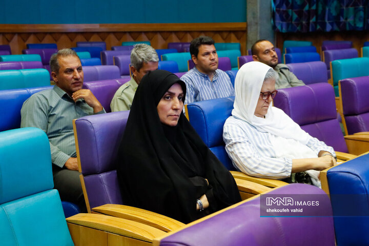 آیین تکریم و معارفه مدیرکل سازمان حفاظت محیط زیست استان اصفهان