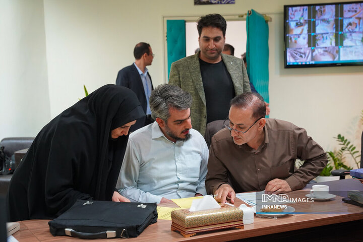 کمیته نظارتی شورای شهر اصفهان در منطقه 10 شهرداری