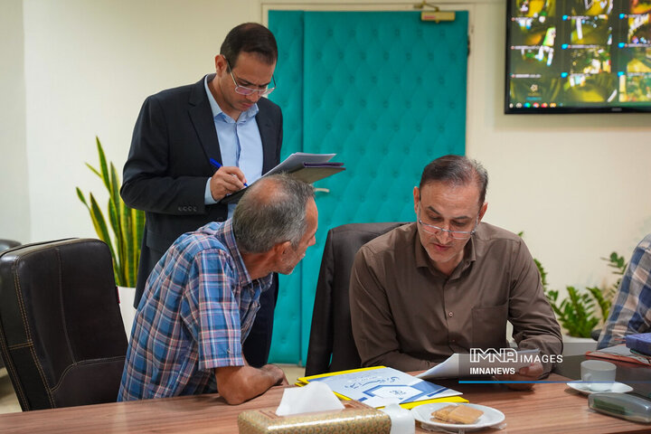 کمیته نظارتی شورای شهر اصفهان در منطقه 10 شهرداری