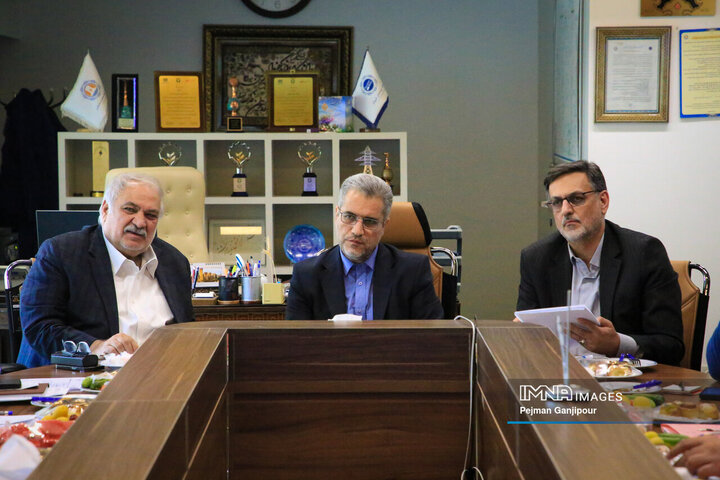 بازدید معاون حقوق عامه دادستانی کل کشور از تصفیه خانه شمال شهر اصفهان و نیروگاه شهید منتظری