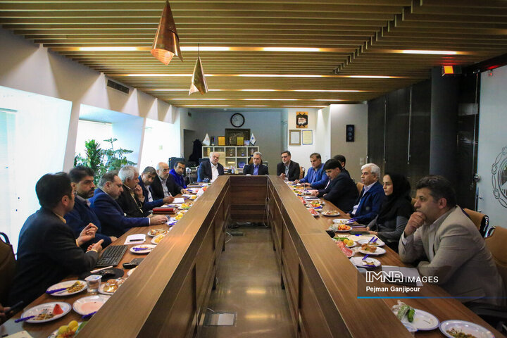 بازدید معاون حقوق عامه دادستانی کل کشور از تصفیه خانه شمال شهر اصفهان و نیروگاه شهید منتظری