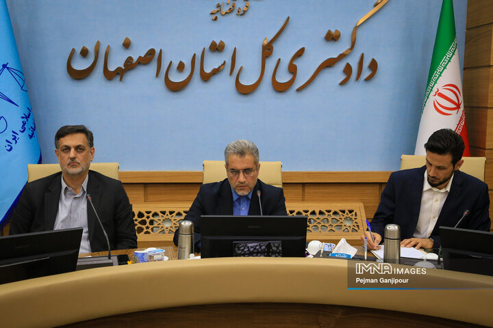 نشست تخصصی حقوق عامه با حضور معاون قضایی دادستانی کل کشور