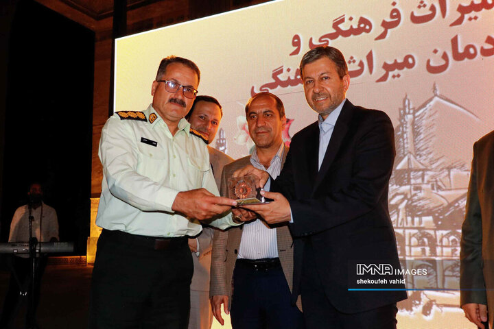 مراسم گرامیداشت هفته میراث فرهنگی در اصفهان