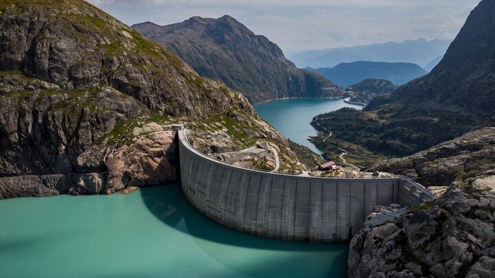 تأثیر سدسازی و تغییر کاربری زمین بر اکوسیستم‌های ساحلی